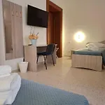 Lupi E Agnelli فندق مبيت وإفطار 3*