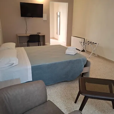 فندق مبيت وإفطار Lupi E Agnelli