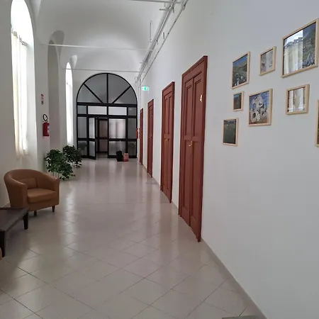 Lupi E Agnelli باري