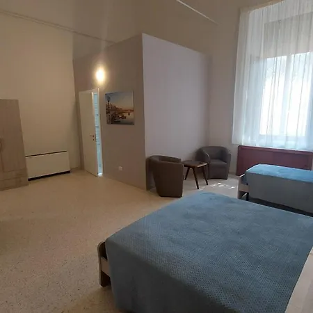Lupi E Agnelli 3* باري
